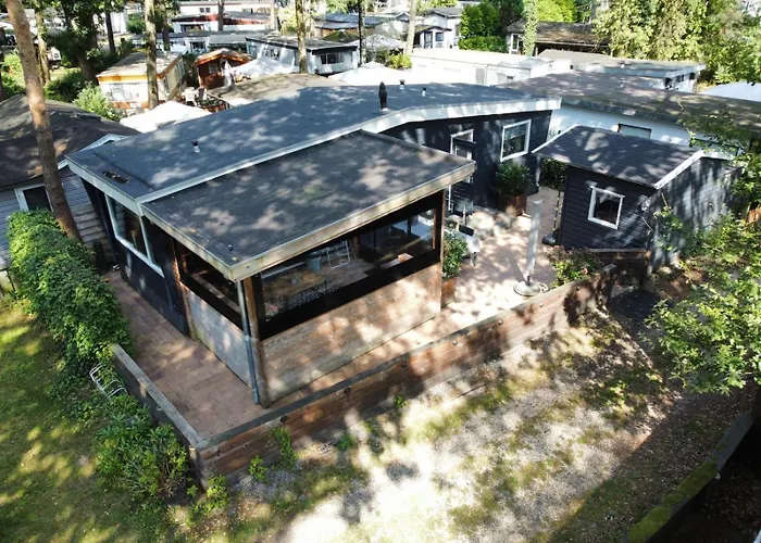 Bosrijk Midden In De Natuur-eten&drinken-activiteiten-ontspanning-en Nog Veel Hoenderloo